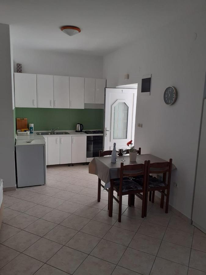 Apartments Vinea Baška Voda Extérieur photo
